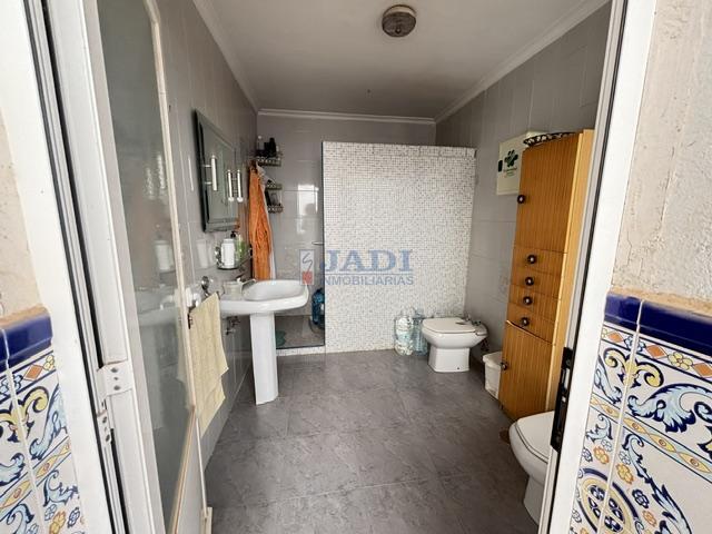 Venta de casa en Valdepeñas