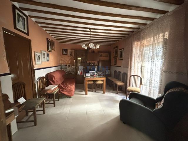 Venta de casa en Valdepeñas