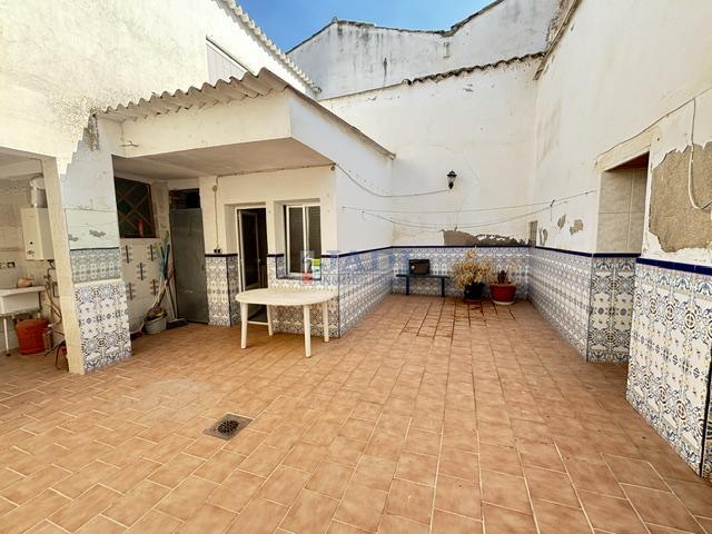 Venta de casa en Valdepeñas