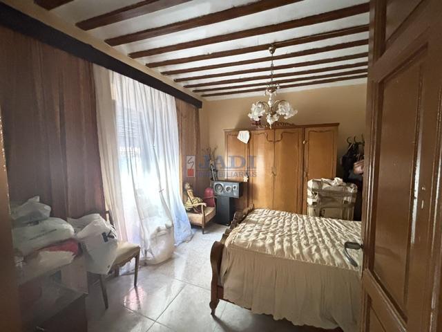 Venta de casa en Valdepeñas