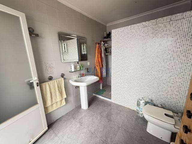 Venta de casa en Valdepeñas