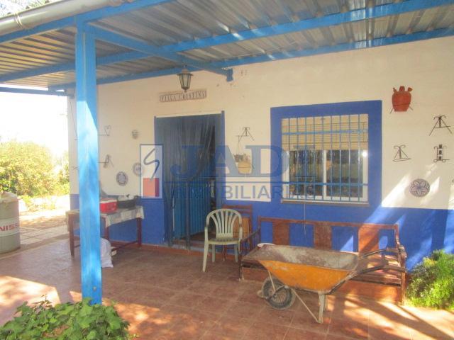Venta de casa en Valdepeñas