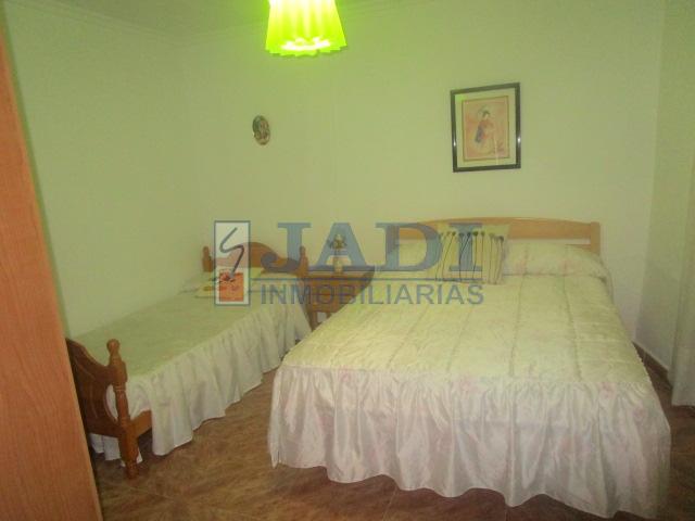 Venta de casa en Valdepeñas