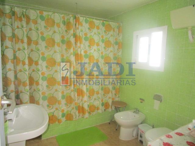 Venta de casa en Valdepeñas