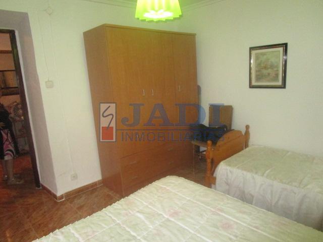 Venta de casa en Valdepeñas