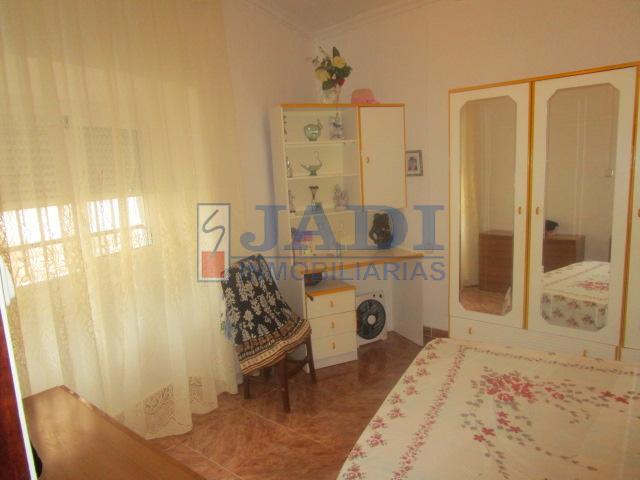 Venta de casa en Valdepeñas