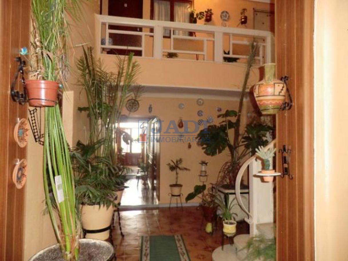 For sale of house in Valdepeñas