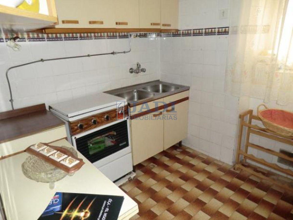 For sale of house in Valdepeñas