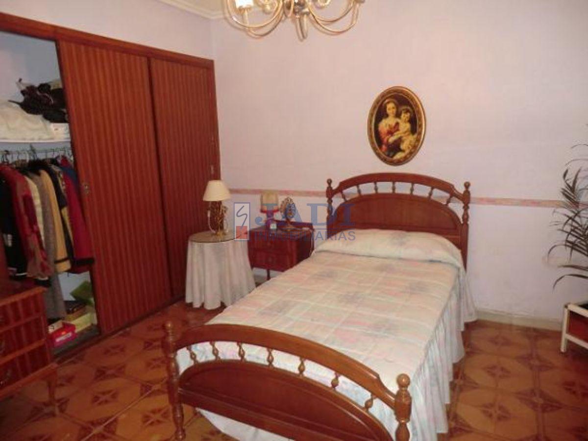 For sale of house in Valdepeñas