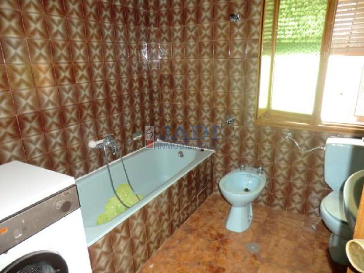 For sale of house in Valdepeñas