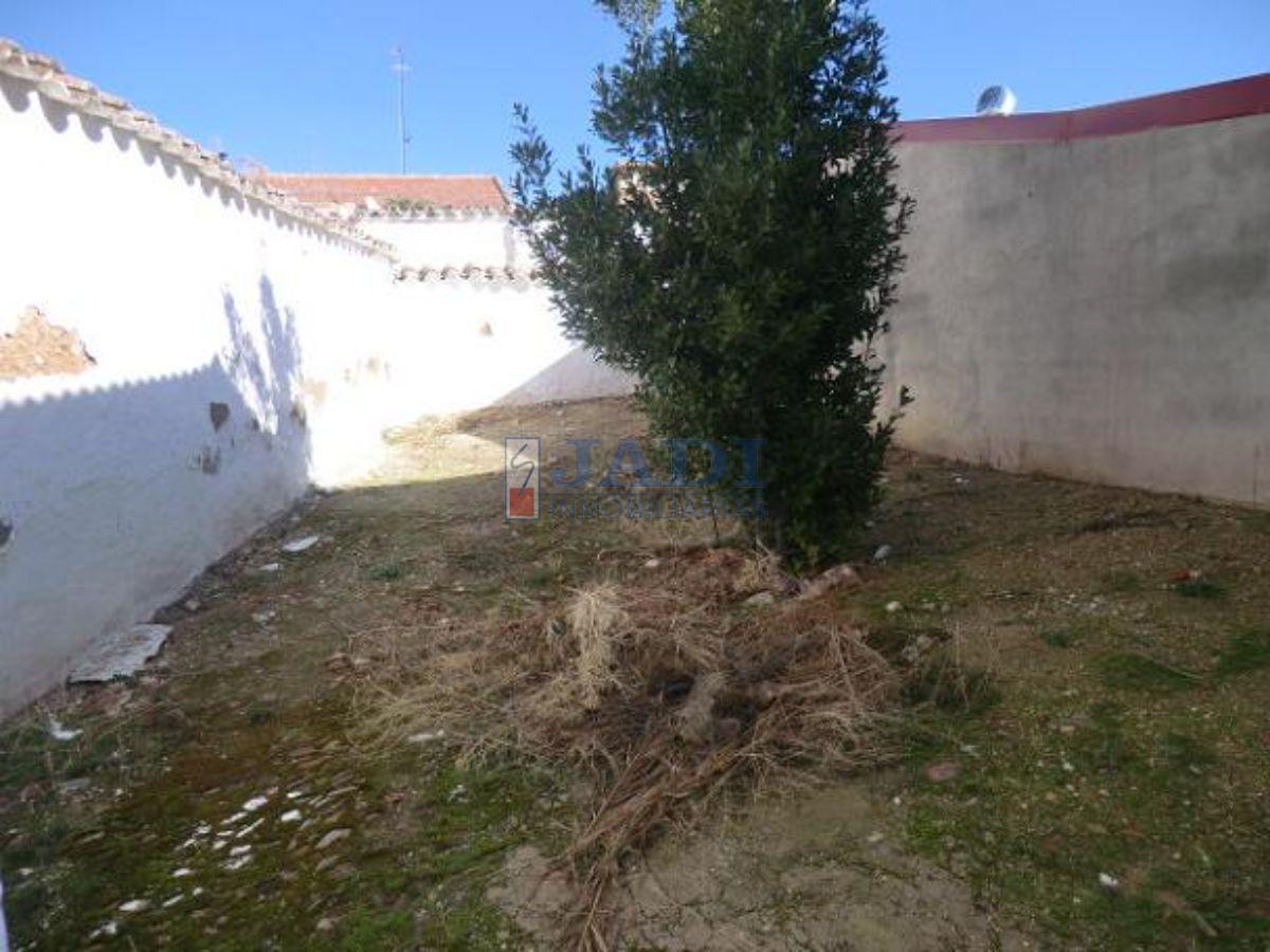 For sale of house in Valdepeñas