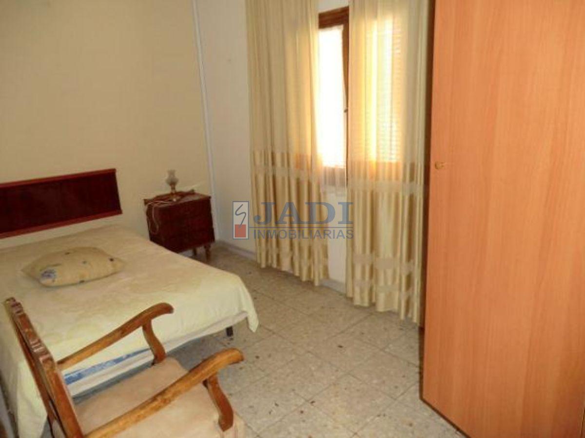 Venta de casa en Valdepeñas