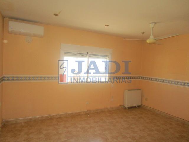 Venta de piso en Valdepeñas