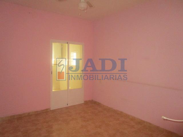Venta de piso en Valdepeñas