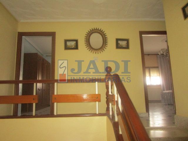 For sale of house in Valdepeñas