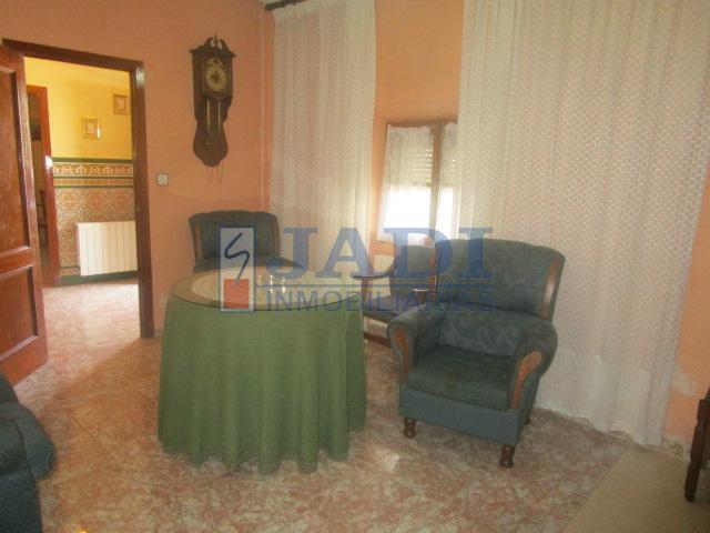 For sale of house in Valdepeñas