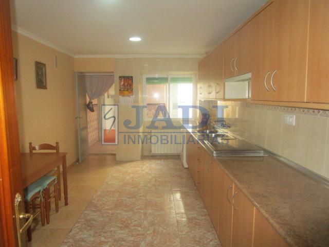 For sale of house in Valdepeñas