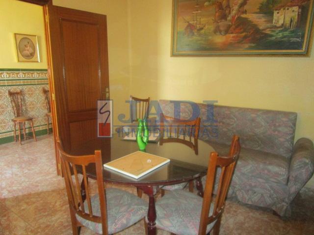 For sale of house in Valdepeñas