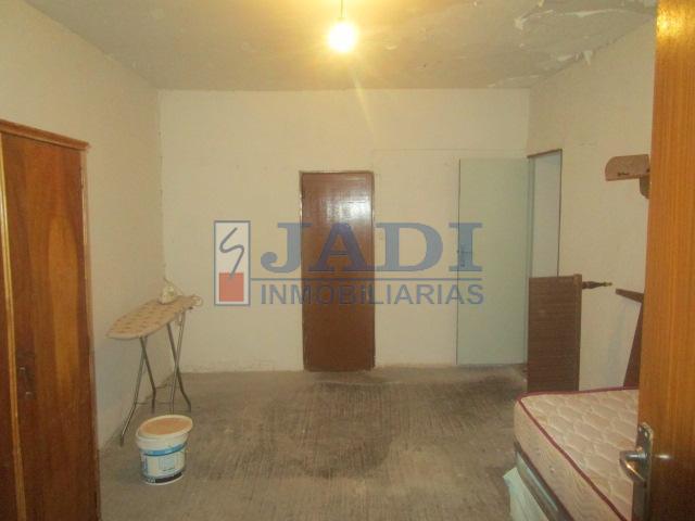 For sale of house in Valdepeñas