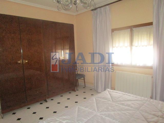 For sale of house in Valdepeñas