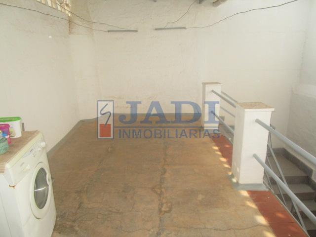 For sale of house in Valdepeñas