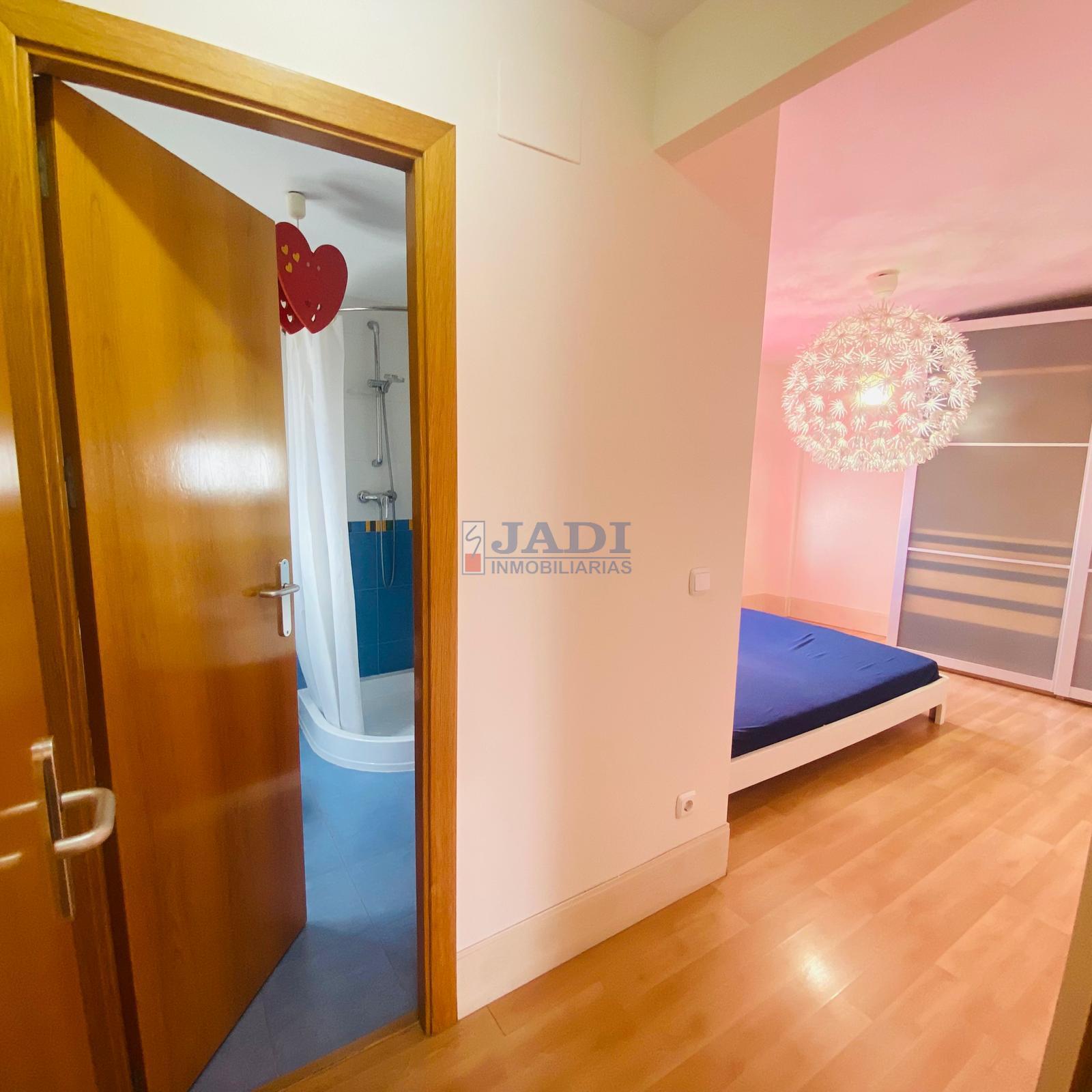 For sale of penthouse in Valdepeñas