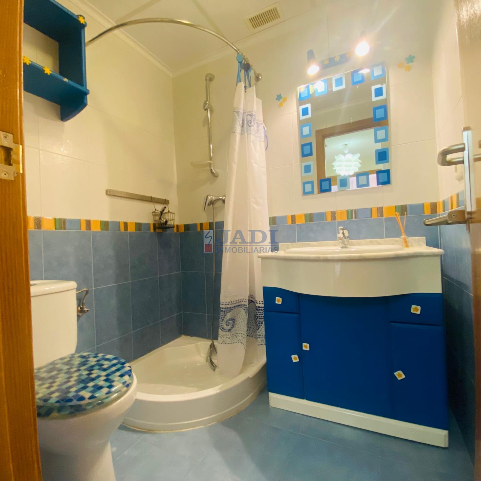 For sale of penthouse in Valdepeñas