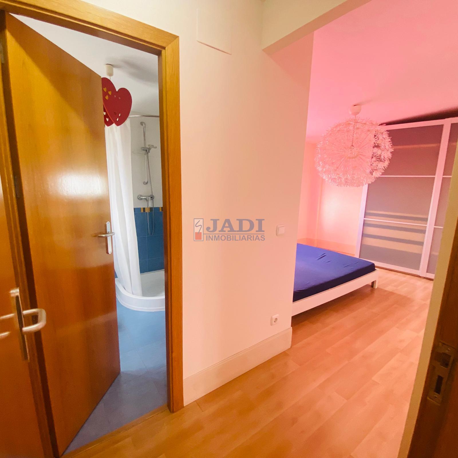 For sale of penthouse in Valdepeñas