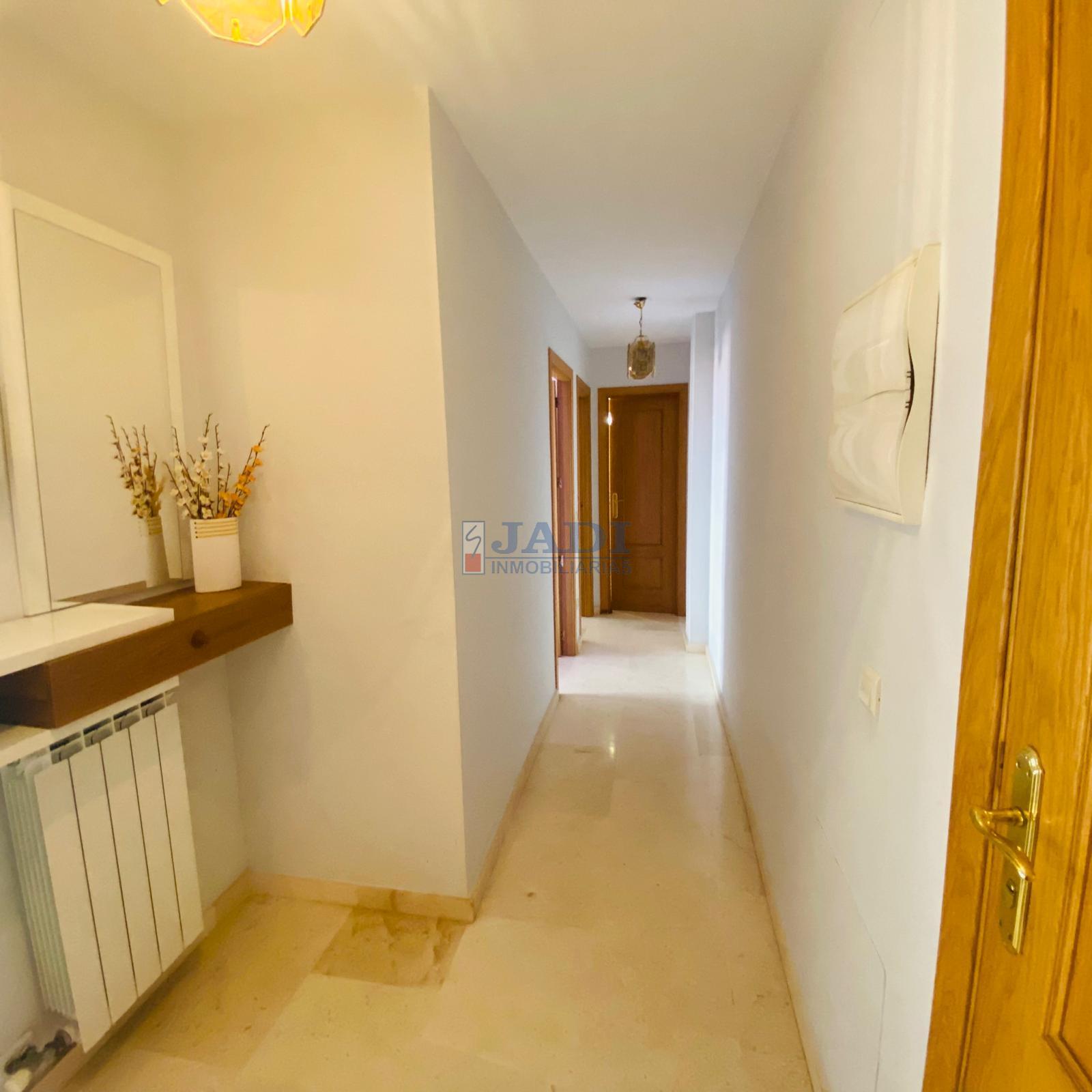Venta de piso en Valdepeñas