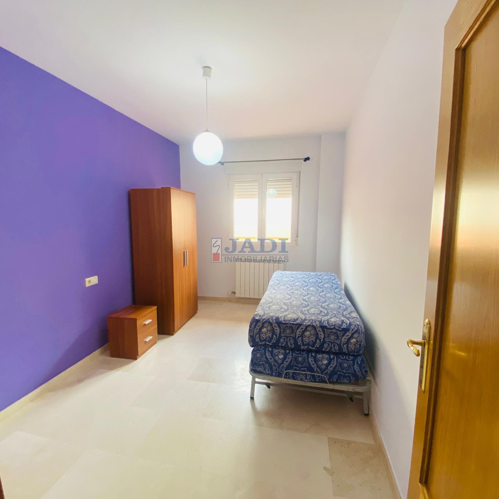 Venta de piso en Valdepeñas