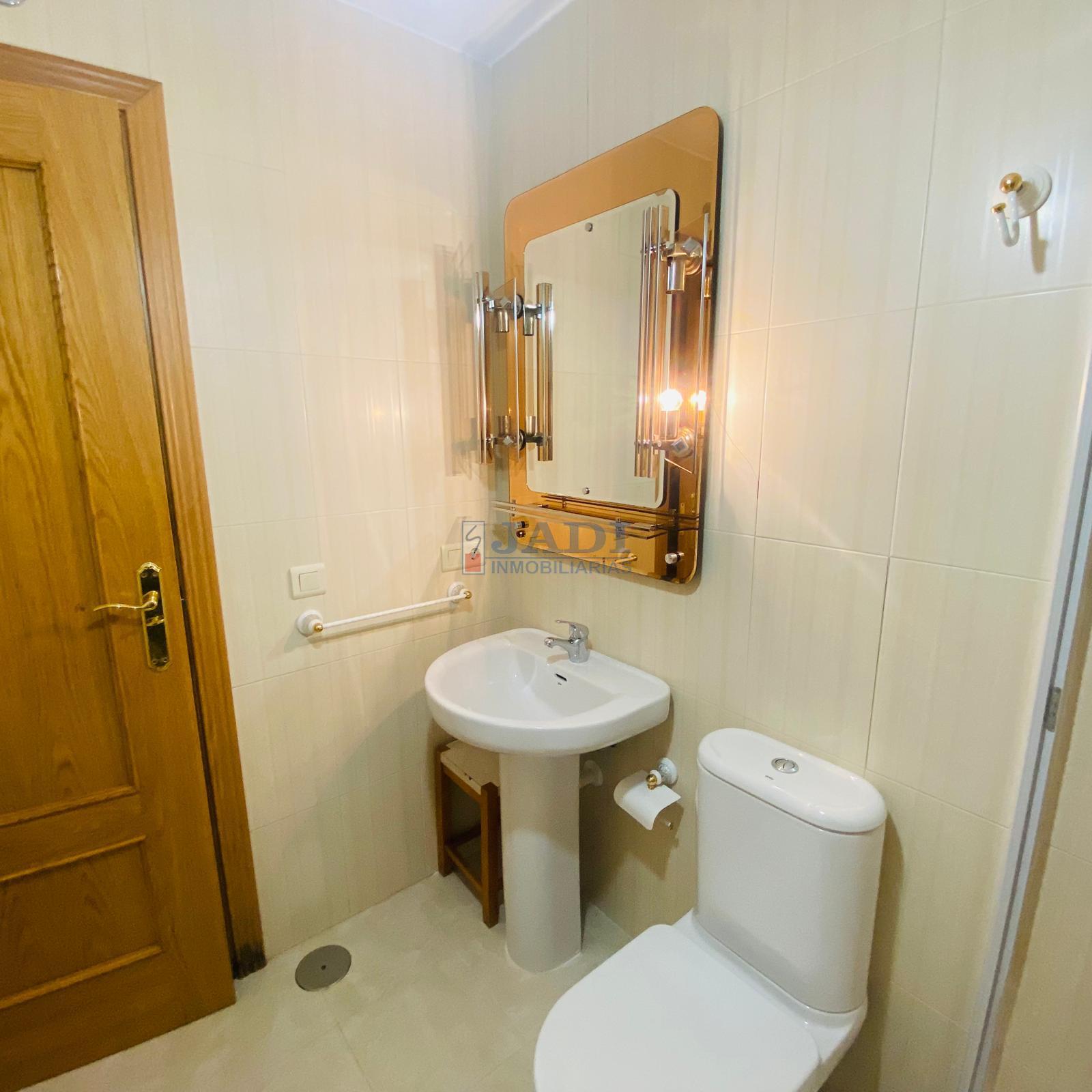 Venta de piso en Valdepeñas