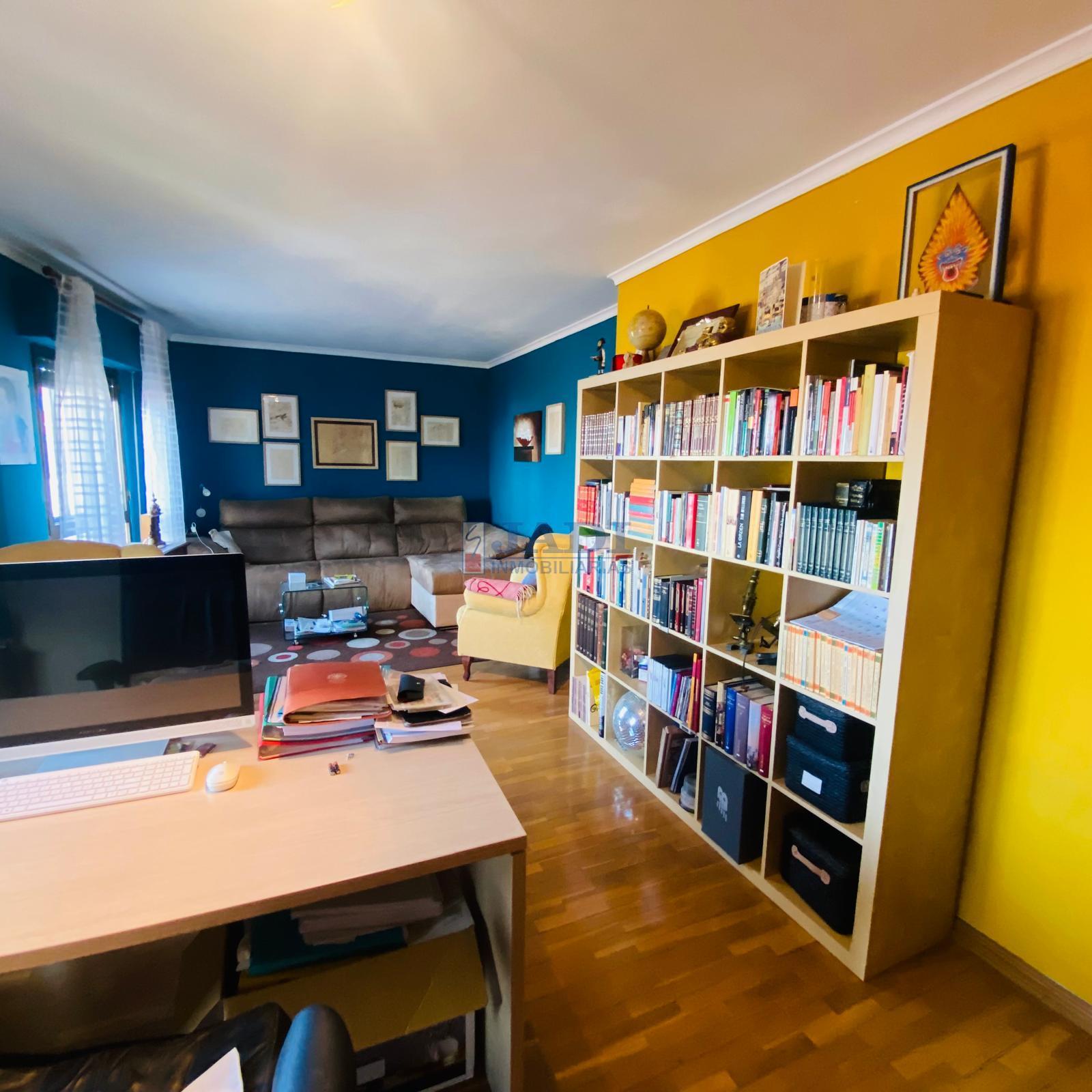 For sale of flat in Valdepeñas