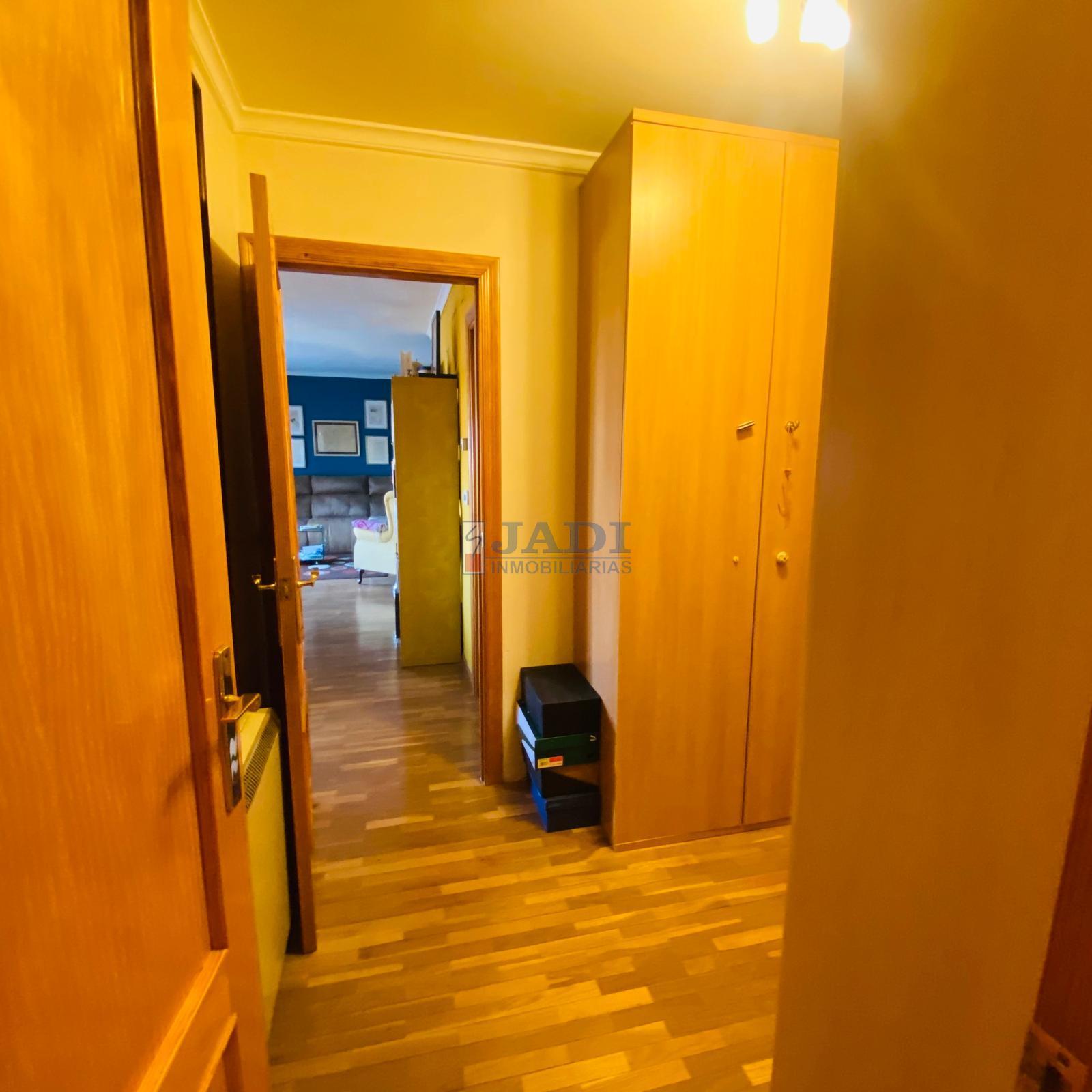 For sale of flat in Valdepeñas