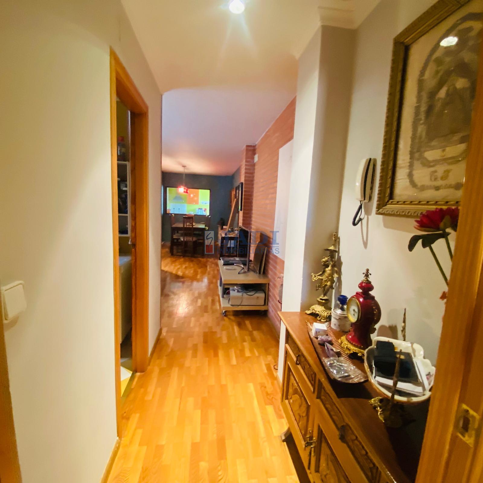 For sale of flat in Valdepeñas