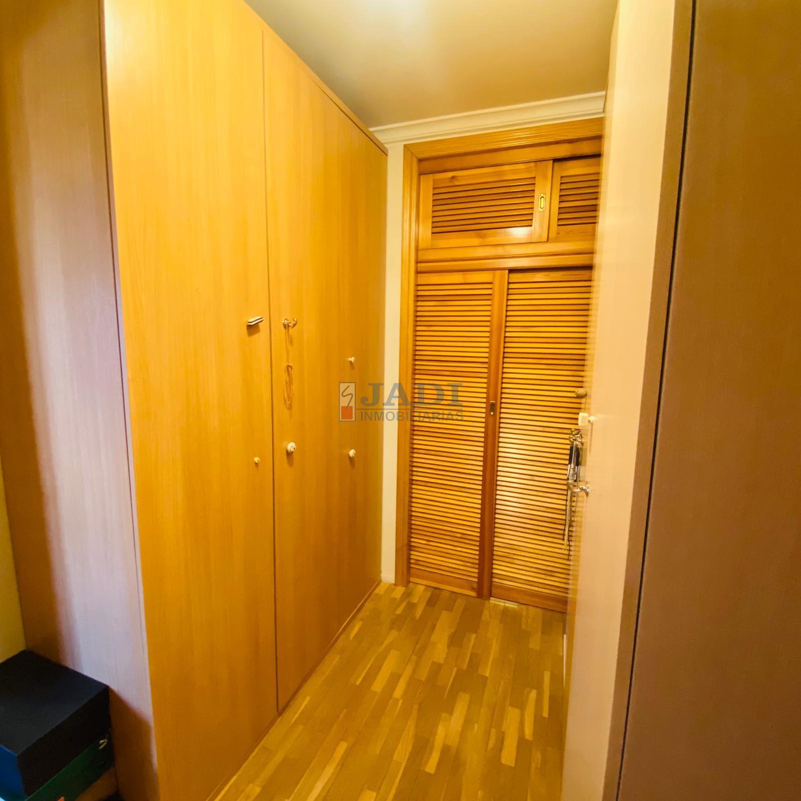 For sale of flat in Valdepeñas