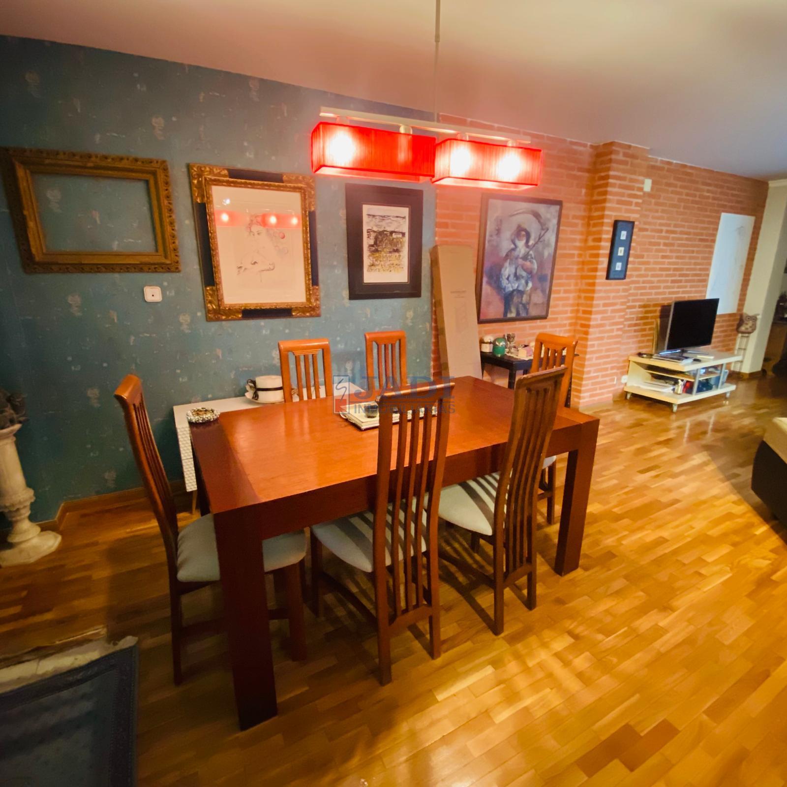 For sale of flat in Valdepeñas