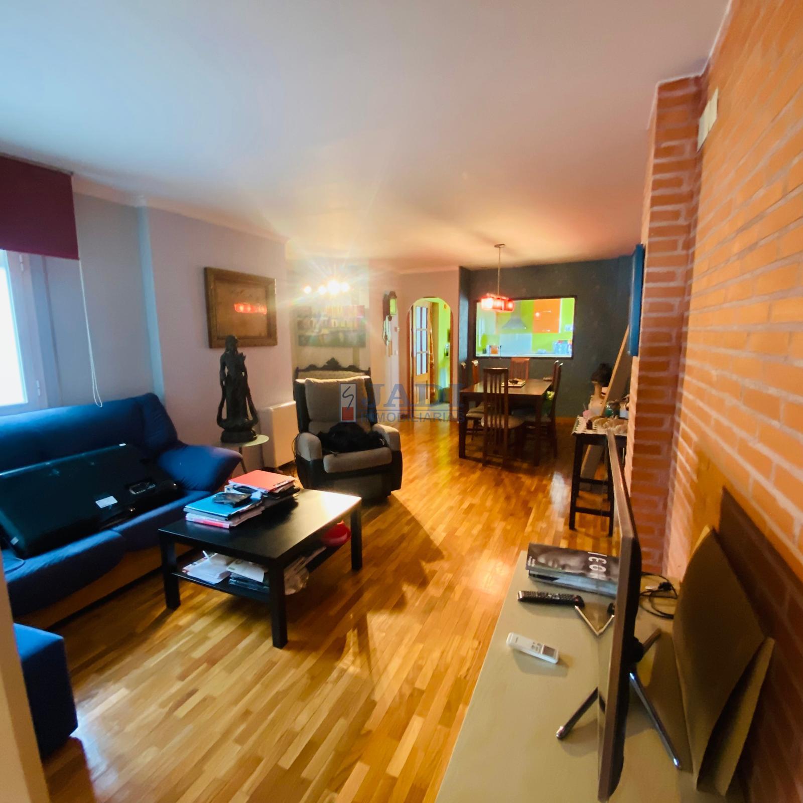 For sale of flat in Valdepeñas