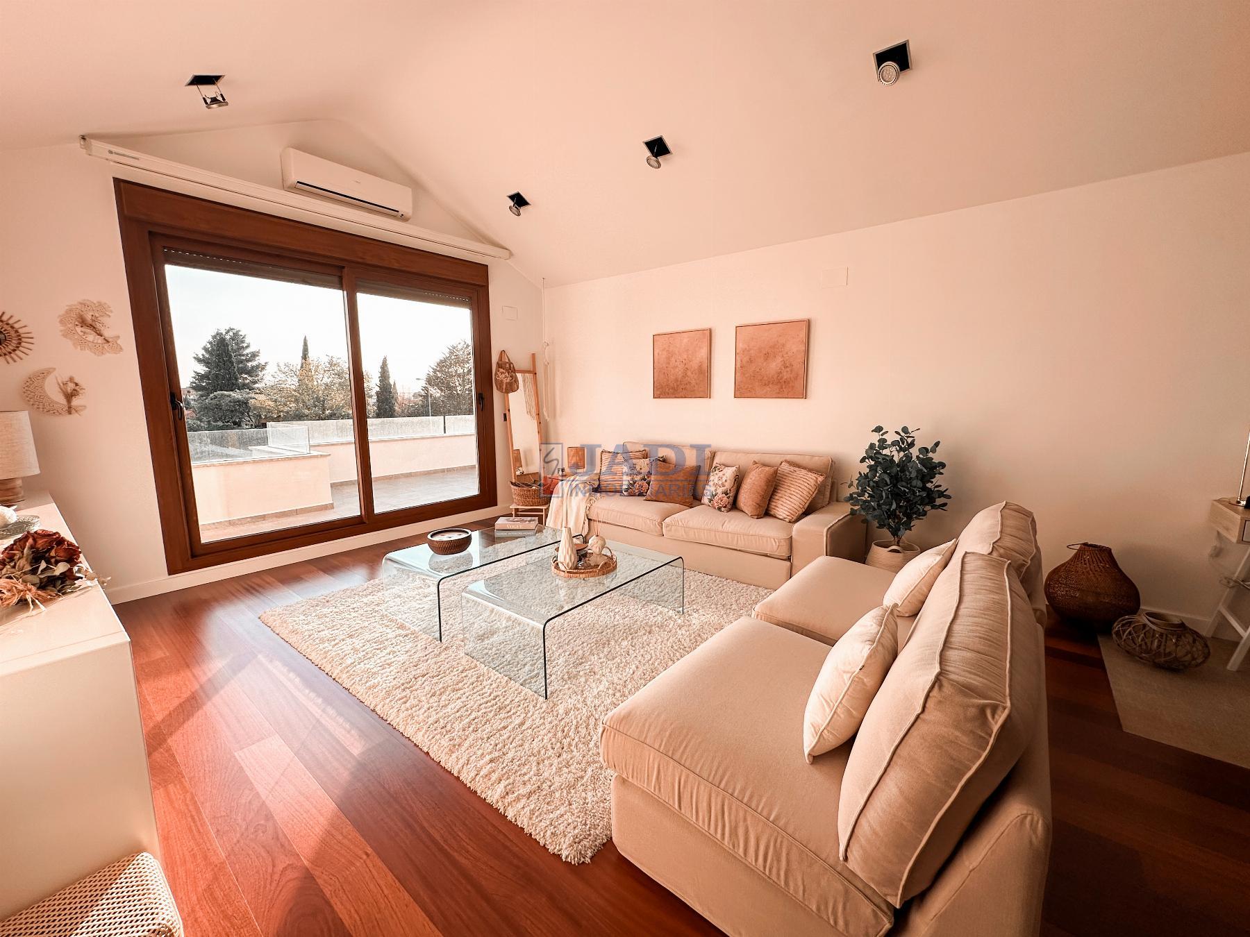 For sale of chalet in Valdepeñas