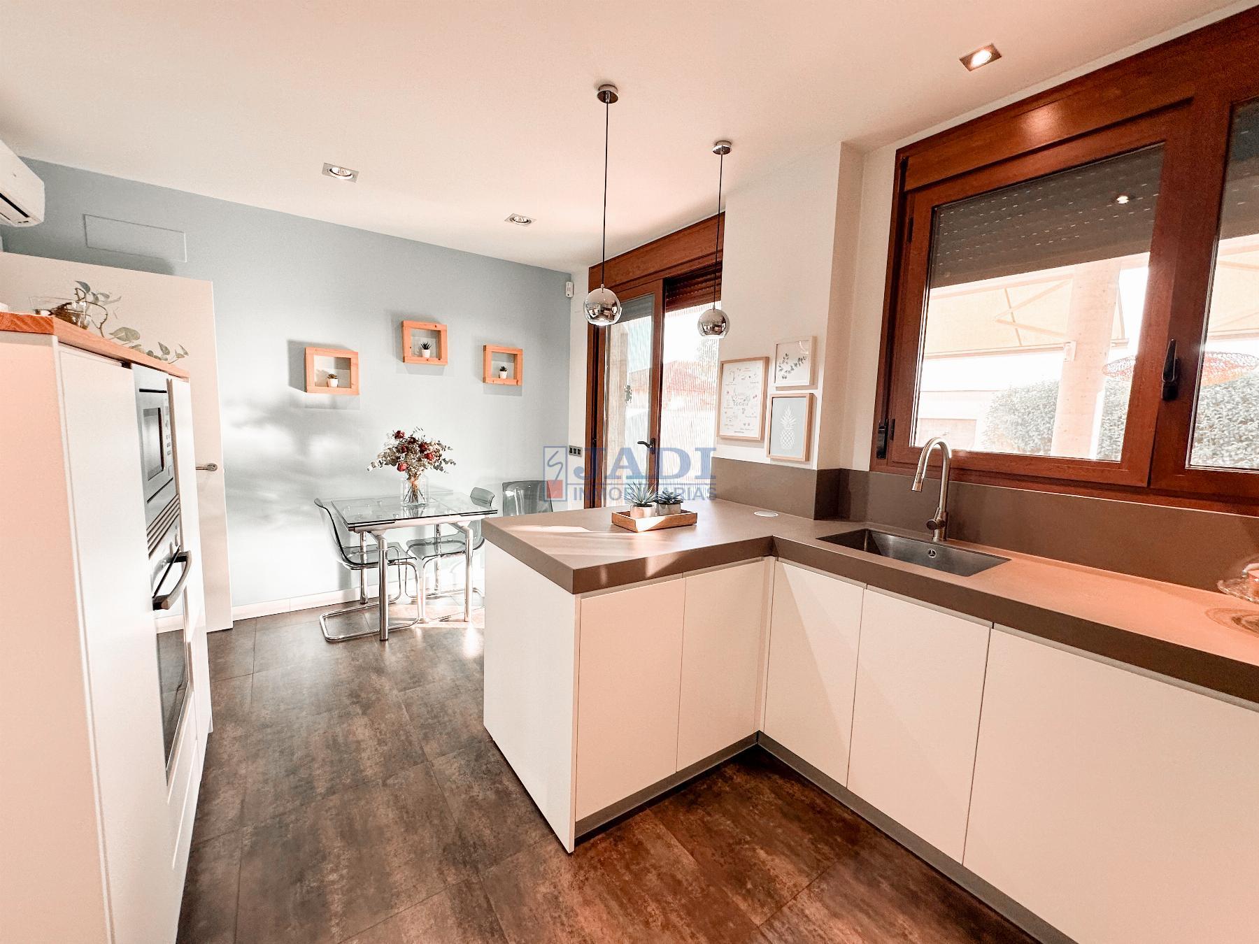 For sale of chalet in Valdepeñas