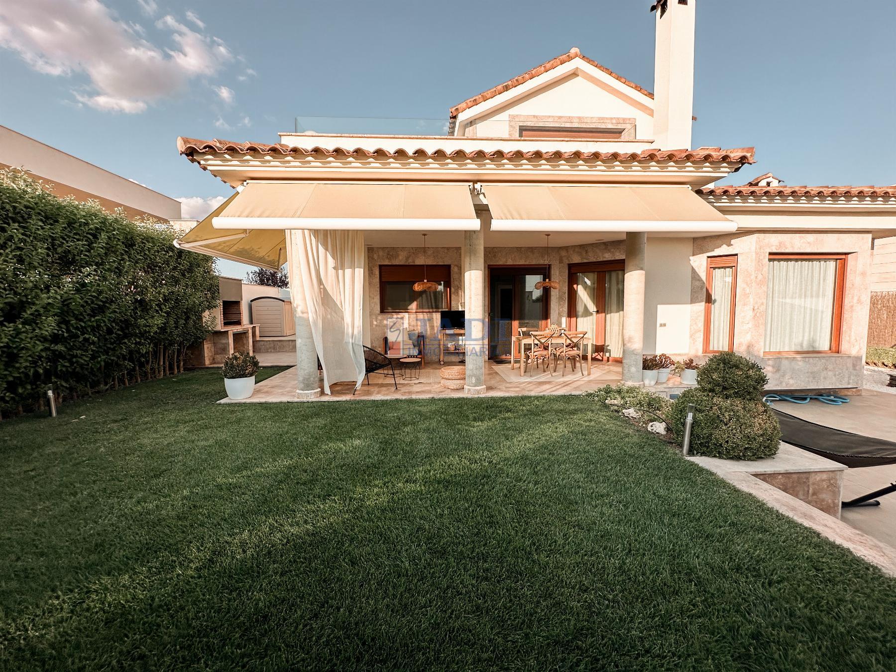 For sale of chalet in Valdepeñas