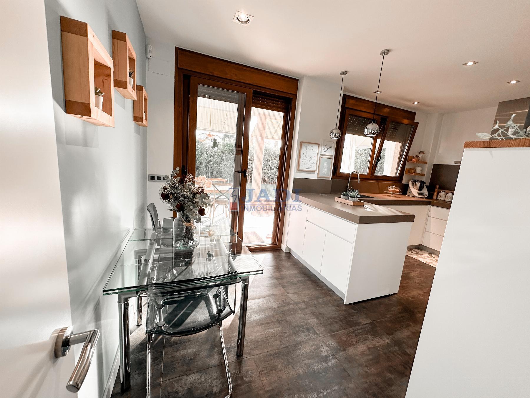 For sale of chalet in Valdepeñas