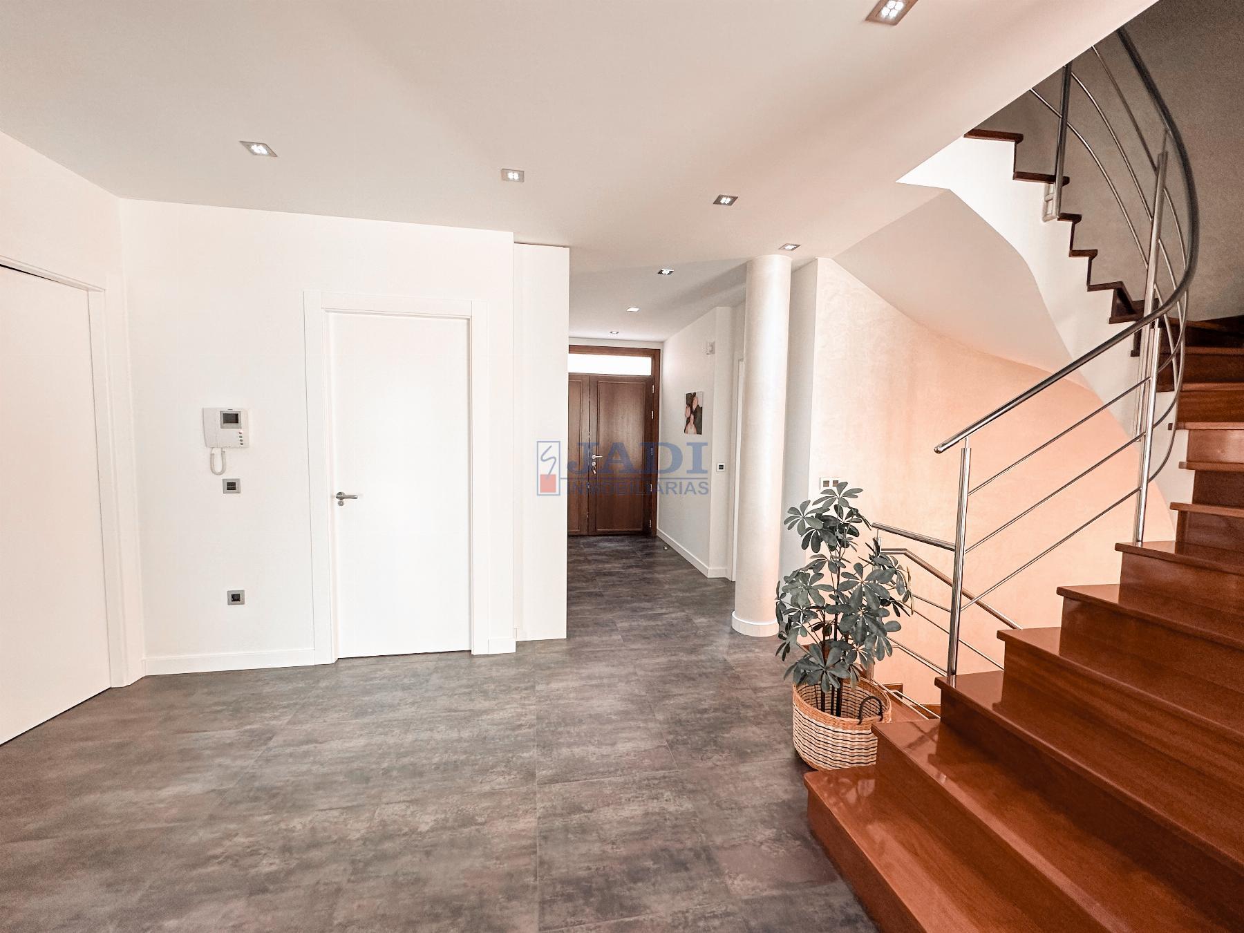 For sale of chalet in Valdepeñas