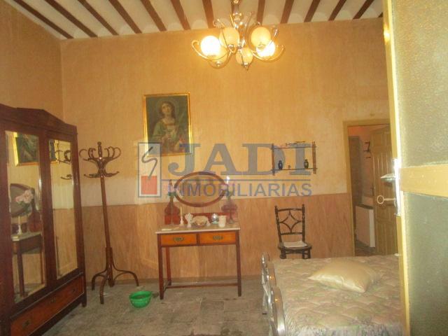 Venta de casa en Valdepeñas