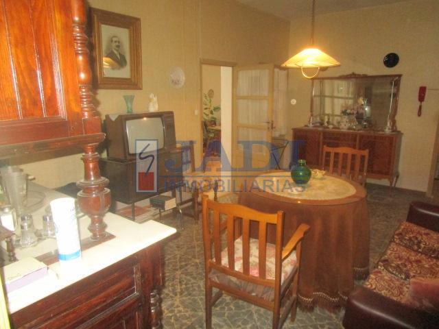 Venta de casa en Valdepeñas