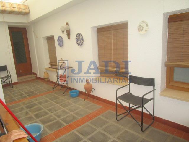 Venta de casa en Valdepeñas