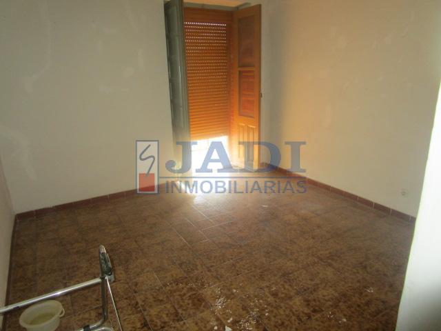 Venta de casa en Valdepeñas