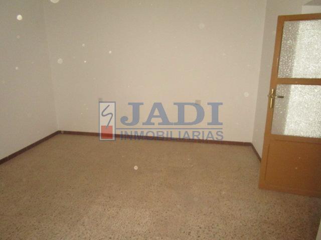 Venta de casa en Valdepeñas