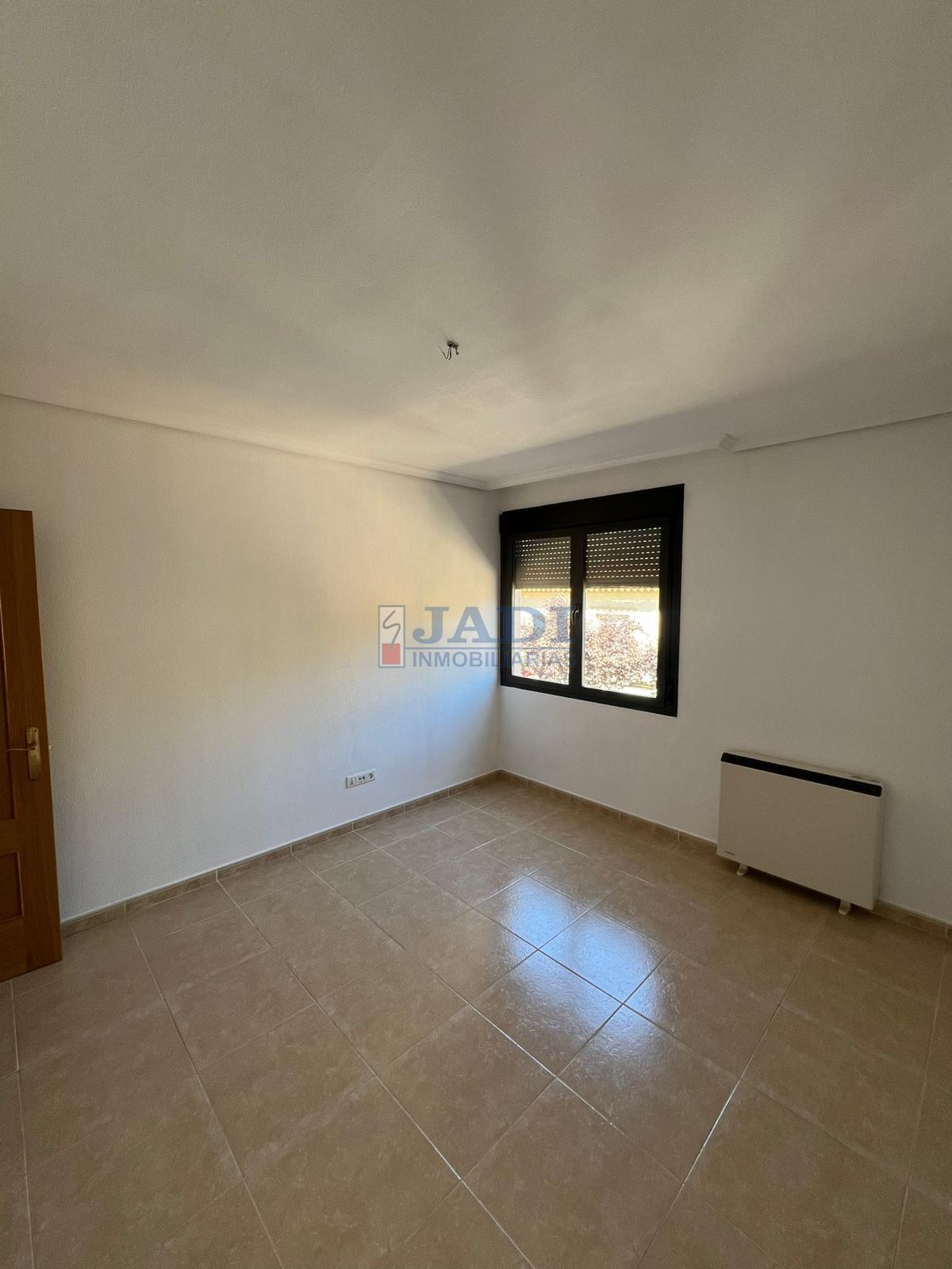 For sale of flat in Moral de Calatrava