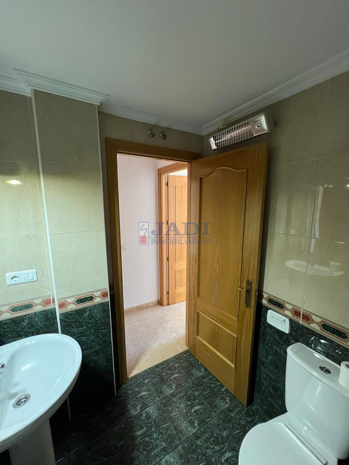 For sale of flat in Moral de Calatrava
