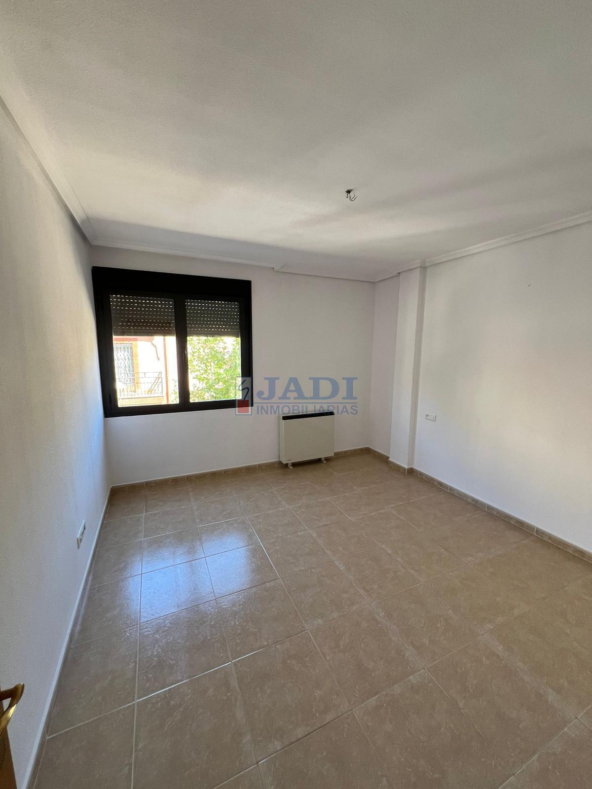 For sale of flat in Moral de Calatrava
